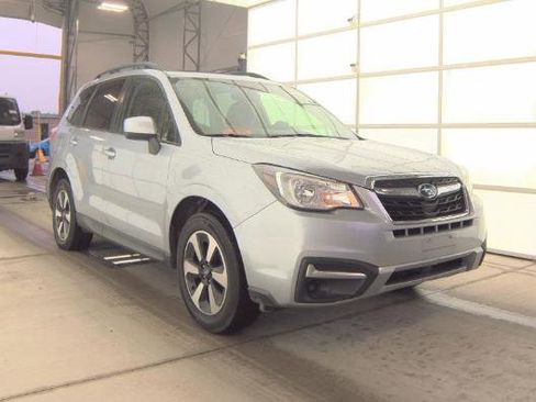 Used 2017 Subaru Forester 2.5i Premium AWD/4WD image 1