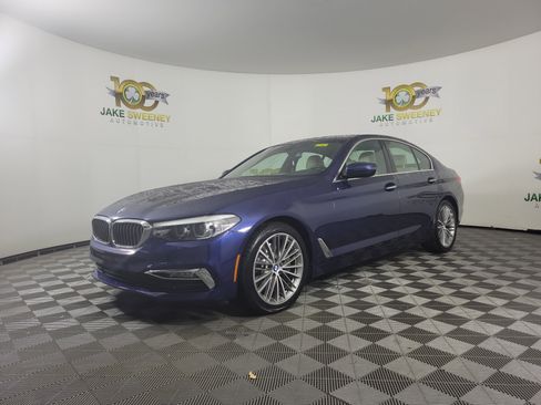 Used 2018 BMW 530i xDrive image 3