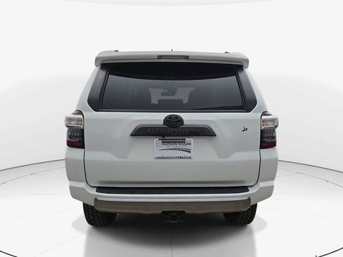 Used 2023 Toyota 4Runner TRD Off-Road Premium AWD/4WD image 5