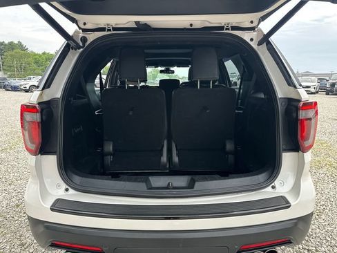 Used 2018 Ford Explorer Sport w/ Equipment Group 401A AWD/4WD image 13