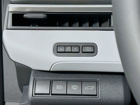 New 2026 Subaru Solterra Premium image 10