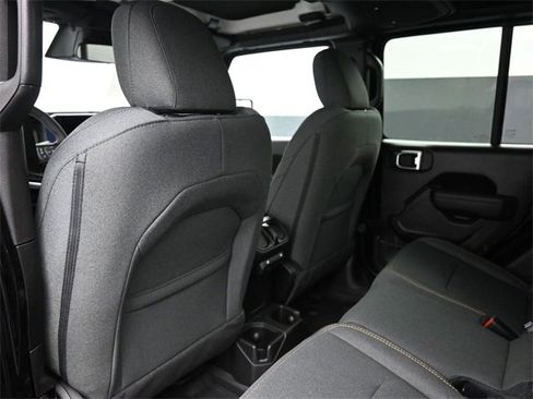 New 2026 Jeep Gladiator Willys image 17