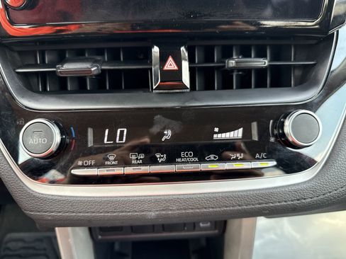 Certified 2024 Toyota Corolla Cross LE image 16