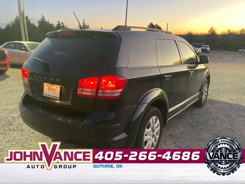 Used 2018 Dodge Journey SE w/ Connectivity Group image 7