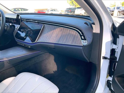 Used 2024 Mercedes-Benz E 450 4MATIC Sedan image 17