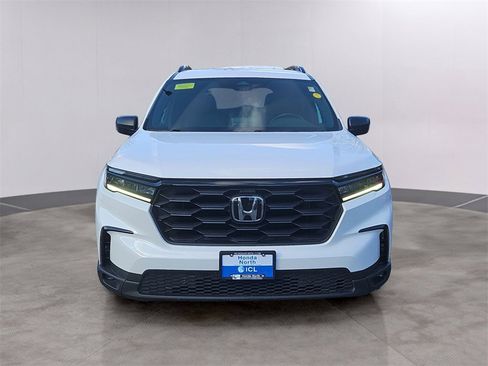 Certified 2023 Honda Pilot Sport image 2