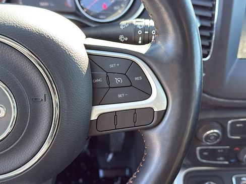 Used 2021 Jeep Compass Latitude w/ Convenience Group image 16