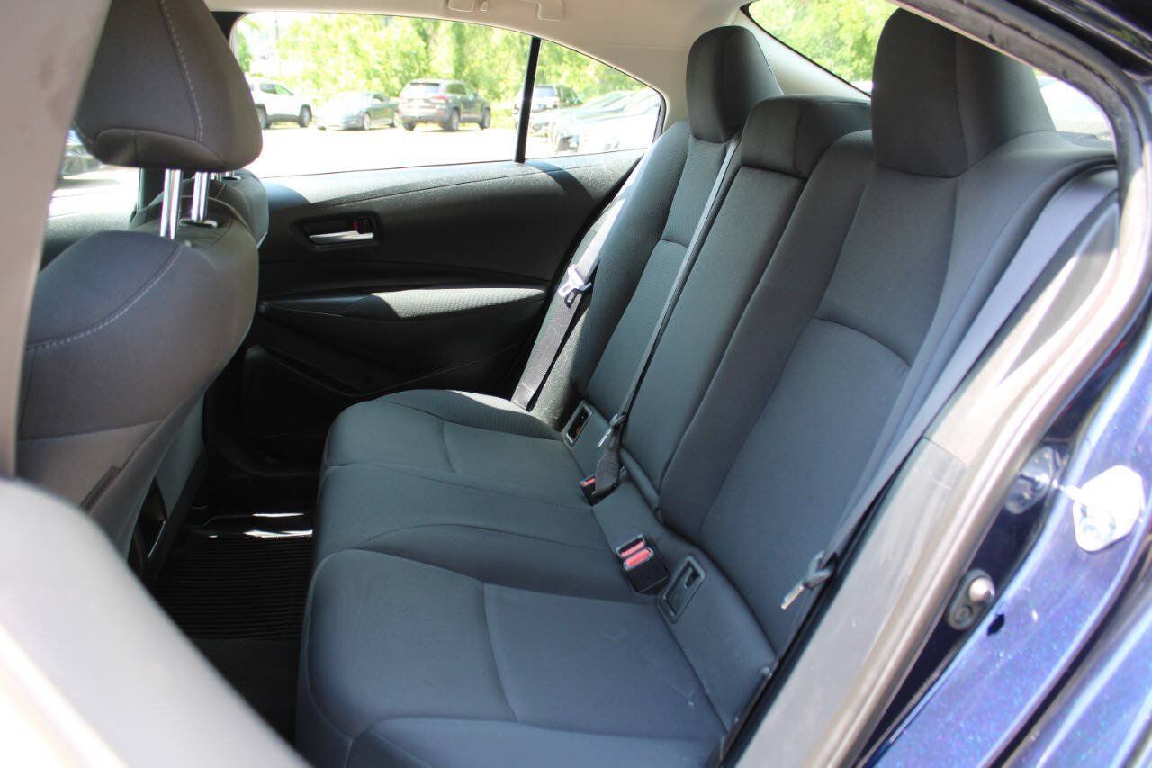 Used 2021 Toyota Corolla LE FWD image 22