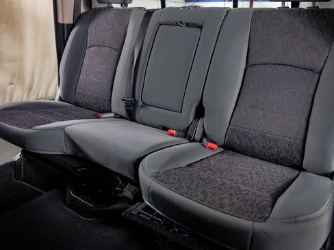 Used 2018 RAM 1500 Big Horn image 31