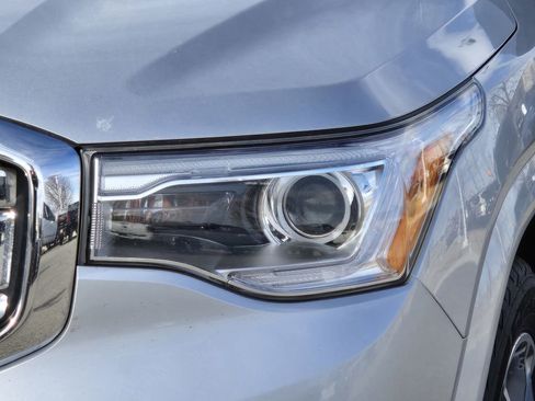 Used 2017 GMC Acadia Denali image 41