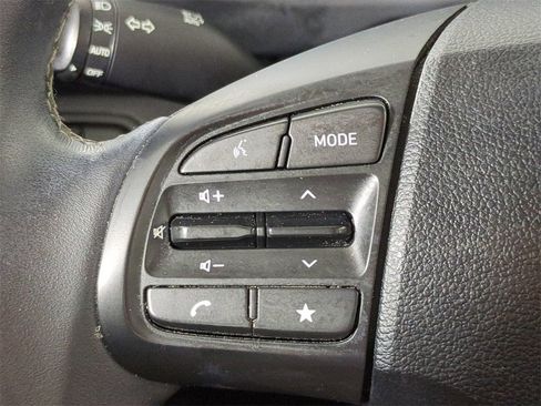 Used 2023 Hyundai Venue SEL w/ Cargo Package image 24