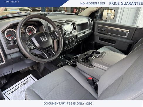 Used 2018 RAM 3500 Tradesman w/ Chrome Appearance Group AWD/4WD image 12