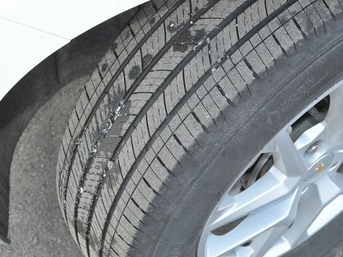 Used 2023 Chevrolet Equinox LS w/ LS Convenience Package image 37