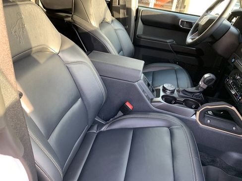 Used 2025 Ford Bronco Badlands AWD/4WD image 11