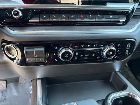 New 2026 GMC Sierra 1500 SLT w/ SLT Premium Package image 24