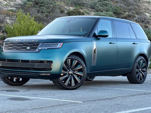 New 2025 Land Rover Range Rover SV image 1