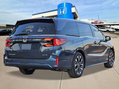 New 2026 Honda Odyssey Elite image 3