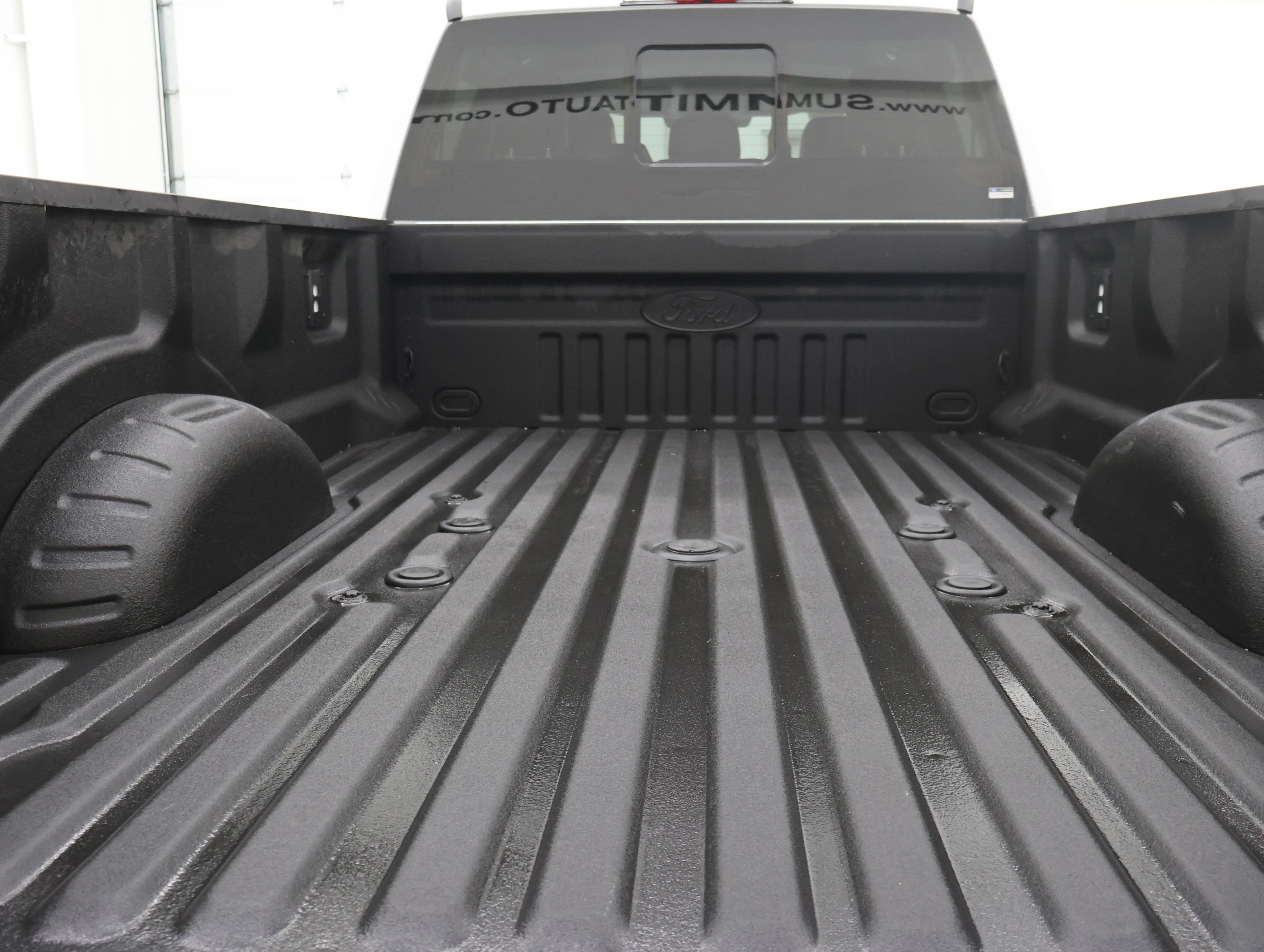 Used 2024 Ford F350 Lariat w/ Sport Appearance Package AWD/4WD image 31