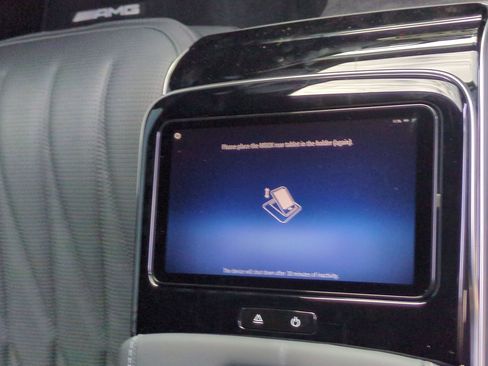 Used 2025 Mercedes-Benz S 63 AMG S image 37