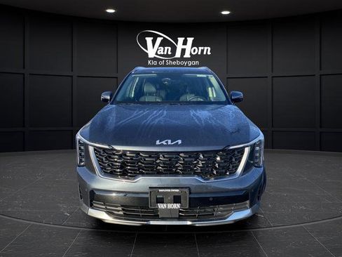 Used 2024 Kia Sorento S image 11