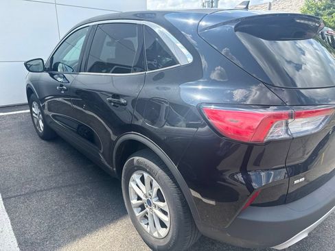 Used 2022 Ford Escape SE w/ Cold Weather Package AWD/4WD image 7