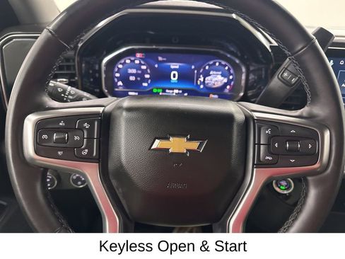Used 2025 Chevrolet Silverado 1500 LT image 34