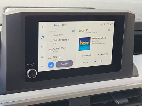 Used 2024 Toyota Tacoma TRD Off-Road image 17