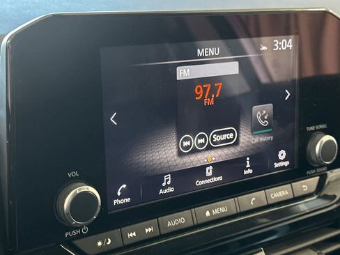 Used 2024 Nissan Pathfinder SV w/ Black Appearance Package FWD image 21