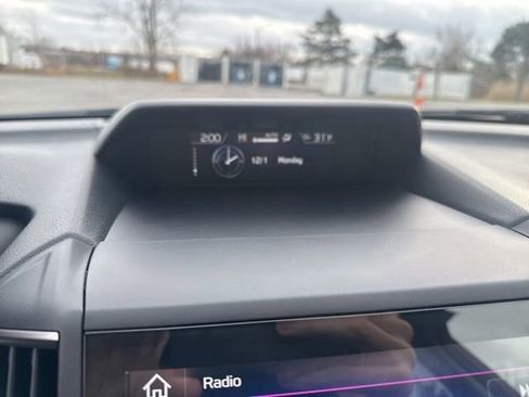 Used 2023 Subaru Crosstrek 2.5i Limited w/ Moonroof Package image 15