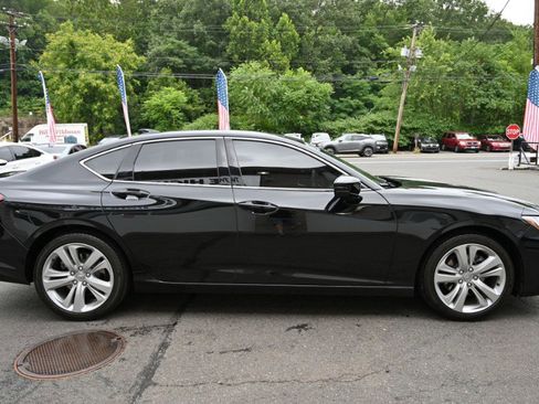 Used 2023 Acura TLX w/ Technology Package image 9