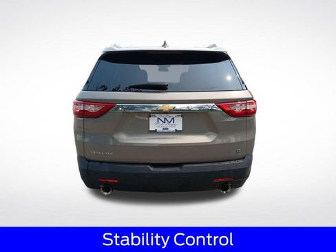 Used 2018 Chevrolet Traverse LT FWD image 8