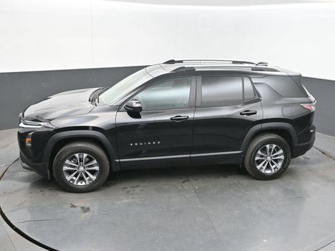 Used 2025 Chevrolet Equinox LT w/ Convenience Package II image 32