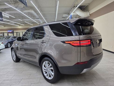 Used 2017 Land Rover Discovery HSE AWD/4WD image 8