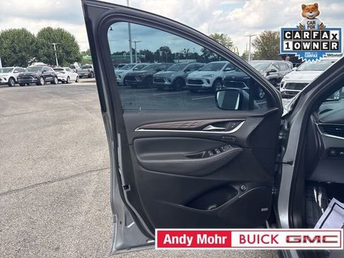 Used 2023 Buick Enclave Avenir w/ Avenir Technology Package image 28