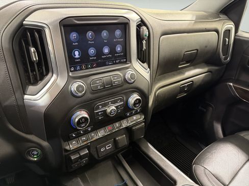 Used 2021 GMC Sierra 1500 SLT RWD image 19