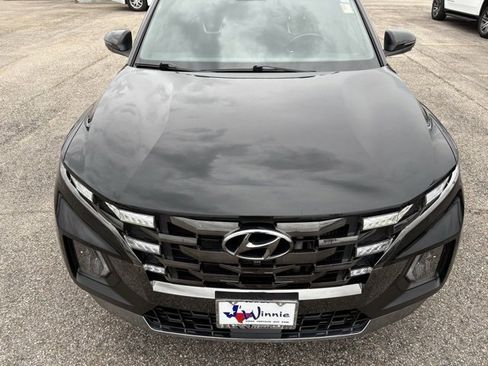 Used 2023 Hyundai Santa Cruz Limited w/ Winter Package image 3