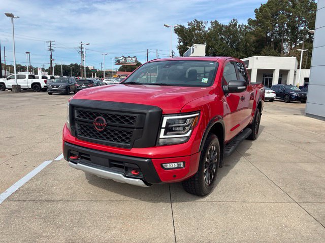 Used 2024 Nissan Titan PRO-4X w/ Pro-4x Convenience Package AWD/4WD image 3