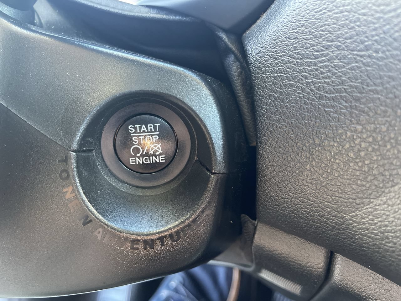 Used 2020 Jeep Renegade Sport FWD image 17