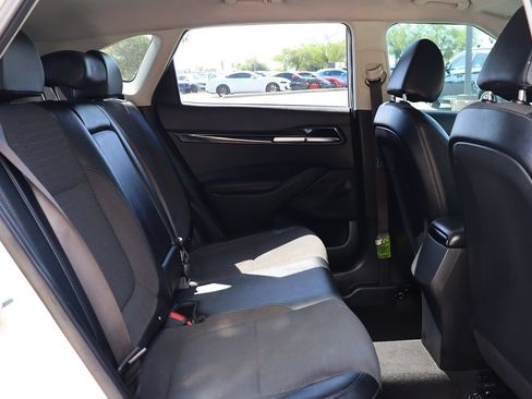 Used 2021 Kia Seltos S FWD image 27