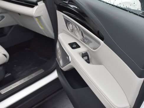 New 2026 Lincoln Nautilus Reserve image 17