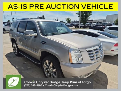 Used 2007 Cadillac Escalade AWD image 1