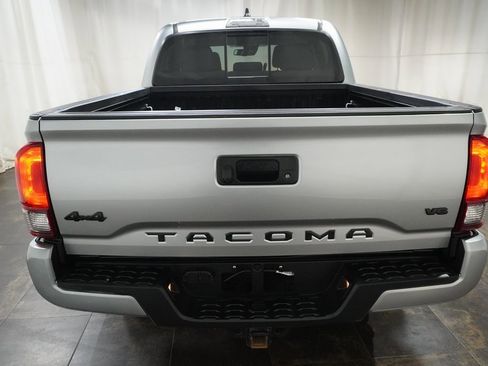 Certified 2023 Toyota Tacoma 4x4 Double Cab image 5