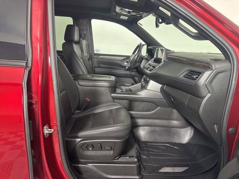 Used 2022 Chevrolet Tahoe Z71 w/ Luxury Package image 10