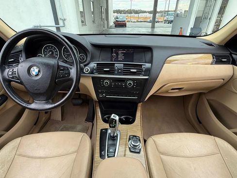Used 2011 BMW X3 xDrive28i image 3