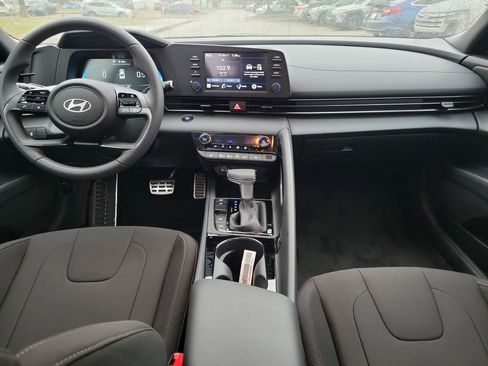 New 2026 Hyundai Elantra SEL Sport Premium image 9