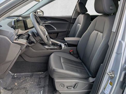 Certified 2025 Audi Q5 Premium w/ Convenience Package image 19