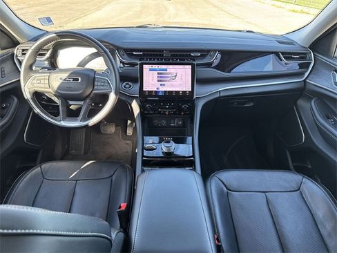 Used 2022 Jeep Grand Cherokee L Limited w/ Luxury Tech Group II image 14