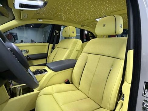 Used 2024 Rolls-Royce Phantom Sedan RWD image 11