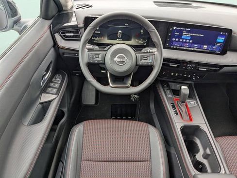 New 2026 Nissan Kicks SR w/ Cold Weather Package FWD image 21