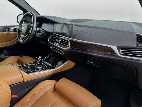 Used 2023 BMW X5 xDrive45e image 30